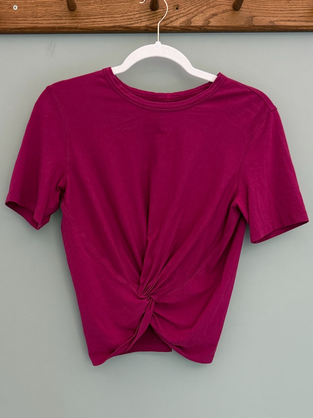 Lululemon "Crescent" Magenta Pink Purple Twist Front Short Sleeve Tee